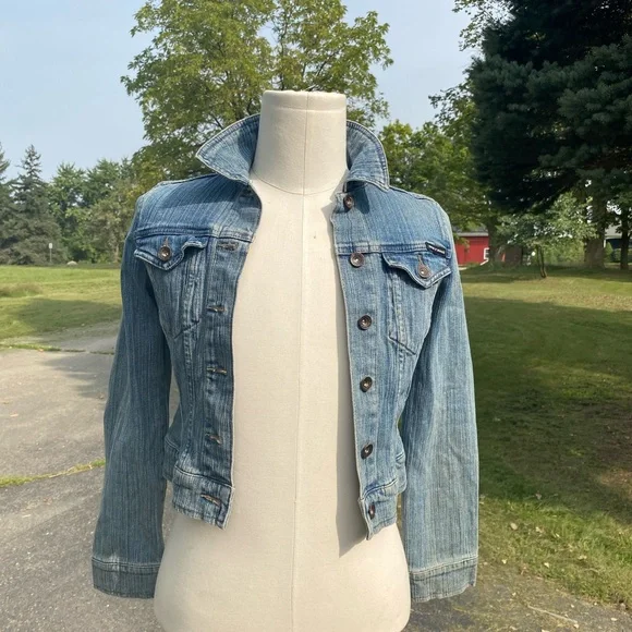 DKNY Jean Jacket Vintage 2000's size Size SMALL excellent condition - Picture 3 of 9